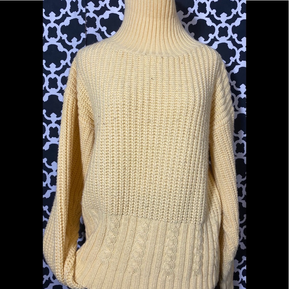 Vintage Joan Harper Sweater